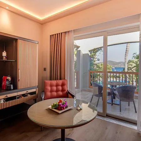 Divan Bodrum Palmira Resort Göltürkbükü