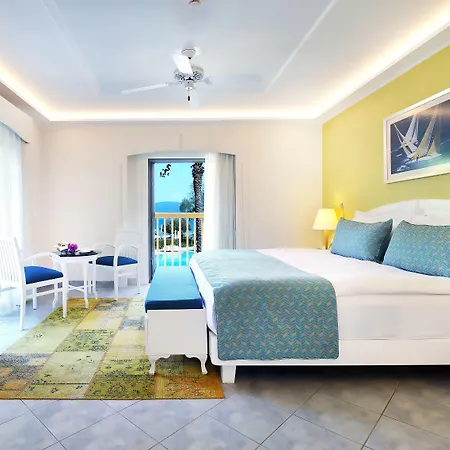 리조트 Divan Bodrum Palmira 골터크부쿠