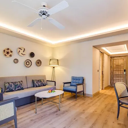 Divan Bodrum Palmira 5* Golturkbuku